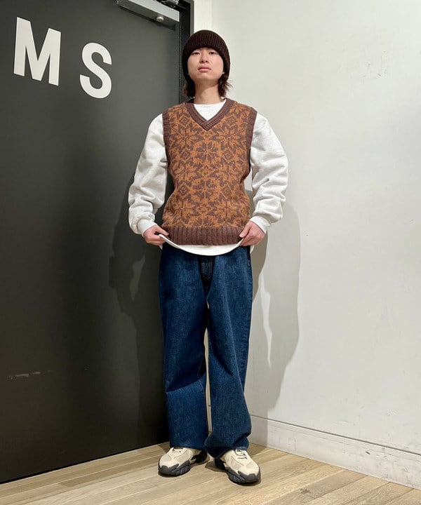 関澤 佑樹さんの「BEAMS WOMEN｜RACAL / Whole garment Knit Watch」を使ったコーディネート