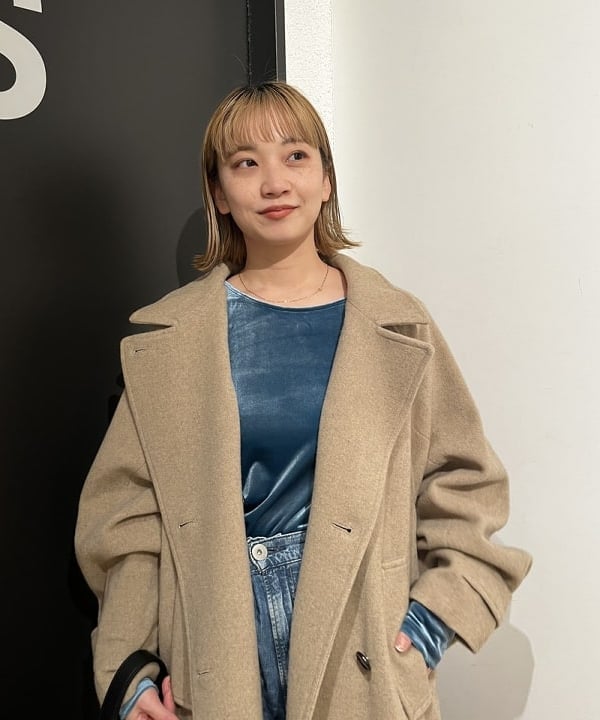 Ito_ririkaさんの「BEAMS WOMEN｜スタンドカラー ダブル コート」を使ったコーディネート