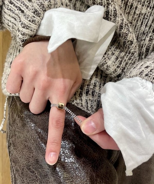 笠井 祐希さんの「BEAMS WOMEN｜2連 ボールチェーン リング」を使ったコーディネート