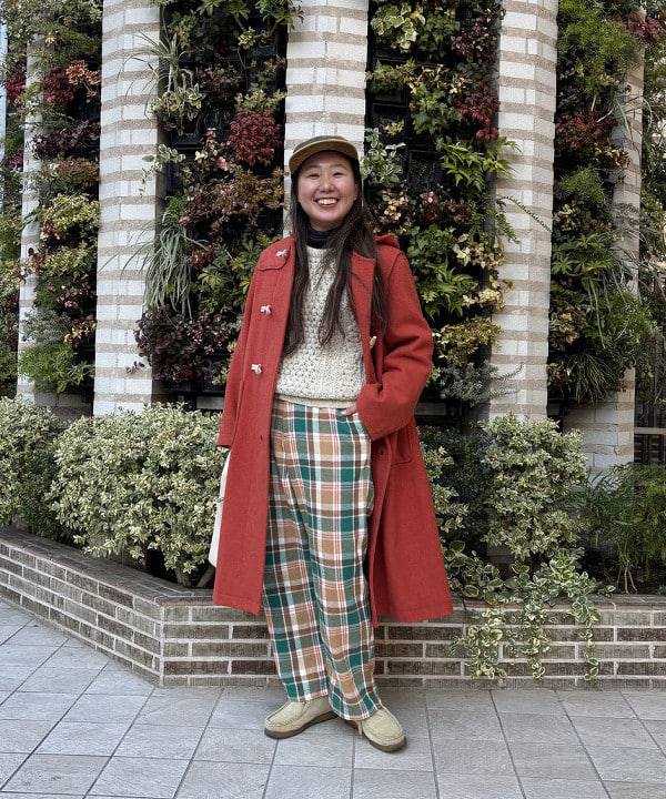 サイトウ　トモミさんの「BEAMS WOMEN｜ボーイ ワークチェック イージーパンツ」を使ったコーディネート