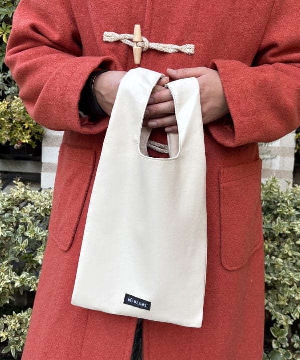 サイトウ　トモミさんの「BEAMS WOMEN｜ボーイ ワークチェック イージーパンツ」を使ったコーディネート