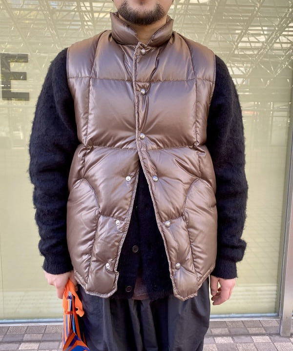 ゴッツさんの「撥水 バルーン イージーパンツ」を使ったコーディネート