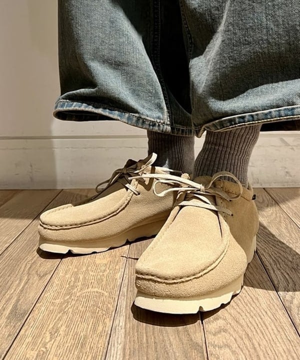 関澤 佑樹さんの「BEAMS WOMEN｜【別注】Lee / WIDE FADE BAGGY JEANS」を使ったコーディネート
