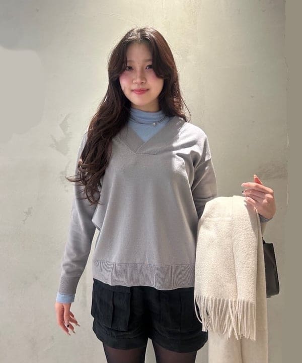 桃羽さんの「BEAMS WOMEN｜GIANNI NOTARO / ポリッシュ クロア ハンドバッグ」を使ったコーディネート