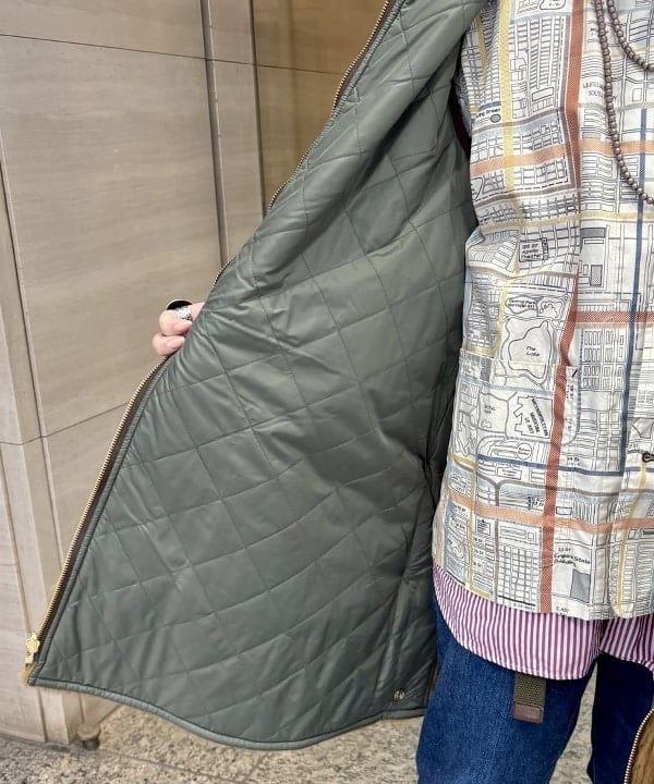 吉野 多恵さんの「BEAMS WOMEN｜Barbour / 別注 Liner Vest 24FW」を使ったコーディネート