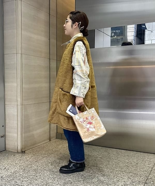 吉野 多恵さんの「BEAMS WOMEN｜Barbour / 別注 Liner Vest 24FW」を使ったコーディネート