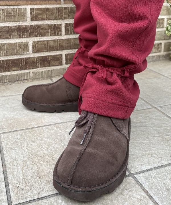 サイトウ　トモミさんの「BEAMS WOMEN｜ヘム アレンジ スウェット パンツ」を使ったコーディネート