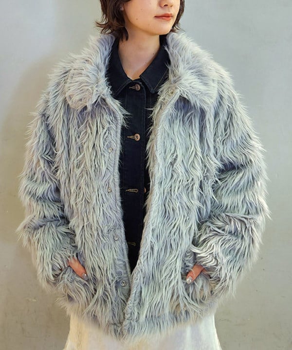 saori KATOさんの「BEAMS WOMEN｜【別注】PENNEYS / ファー ジャケット」を使ったコーディネート