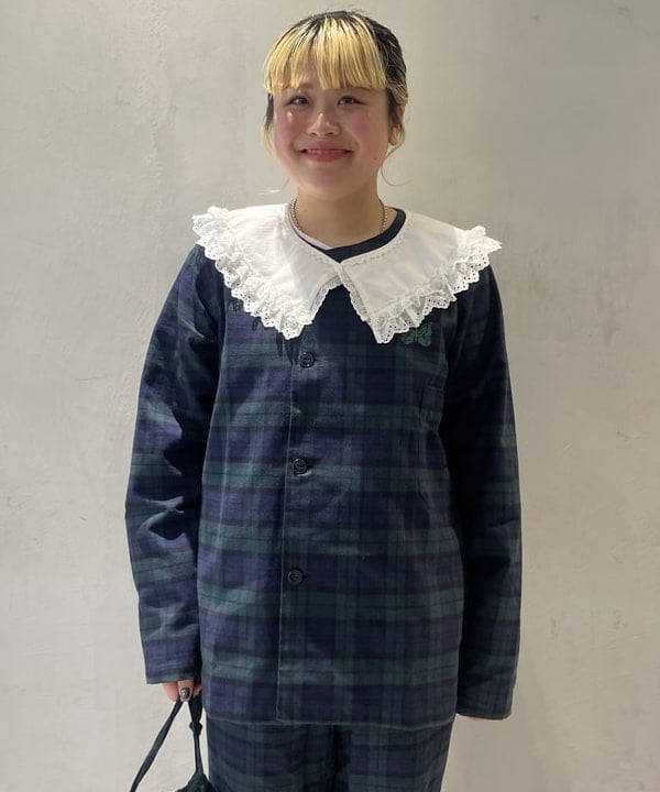 大石彩可さんの「BEAMS WOMEN｜TORI-TO / 別注 デタッチカラー シャツ」を使ったコーディネート