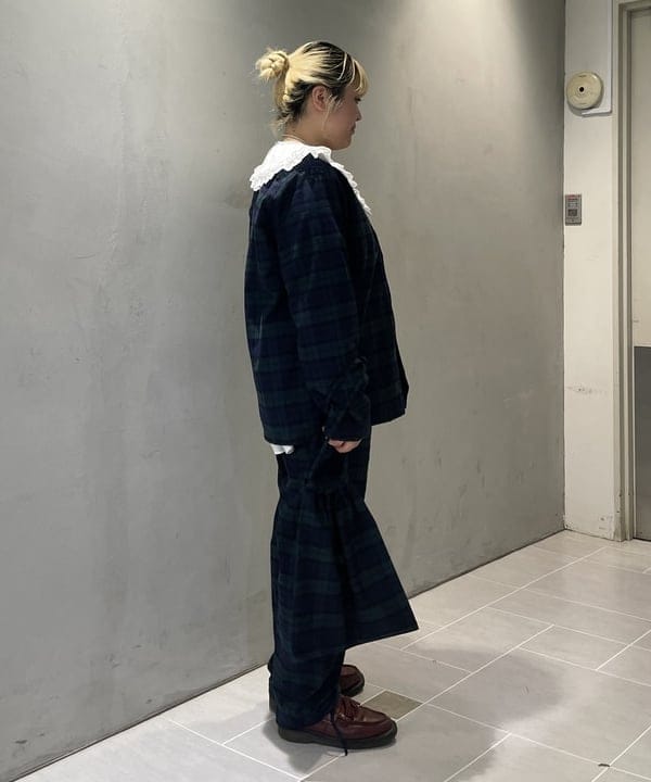 大石彩可さんの「BEAMS WOMEN｜TORI-TO / 別注 デタッチカラー シャツ」を使ったコーディネート