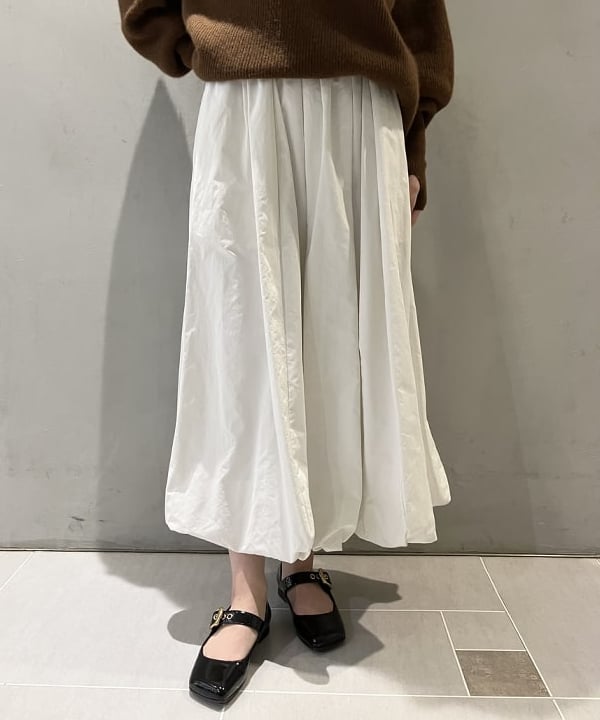 坂本 涼花さんの「BEAMS WOMEN｜バルーン スカート」を使ったコーディネート