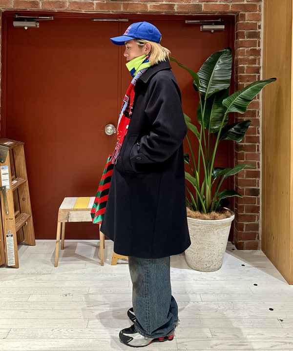 Ryohei Takataさんの「BEAMS WOMEN｜ジャガード サッカー マフラー」を使ったコーディネート