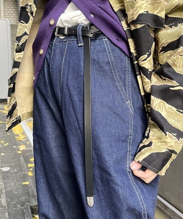 ミナミマリコさんの「BEAMS WOMEN｜BUZZ RICKSON'S / GOLD TIGER PATTERN JACKET」を使ったコーディネート