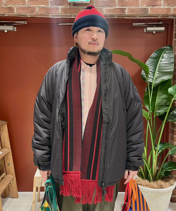 新里 京介さんの「BEAMS WOMEN｜ブラッシュ オーバーパンツ」を使ったコーディネート