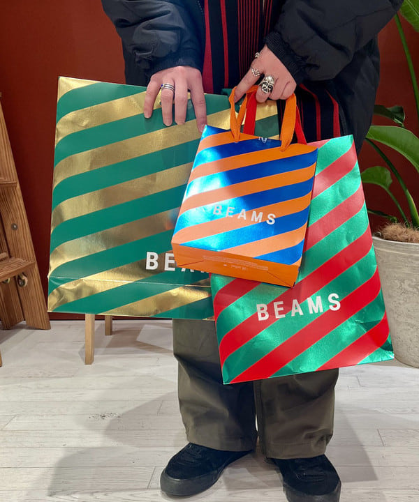 新里 京介さんの「BEAMS WOMEN｜ブラッシュ オーバーパンツ」を使ったコーディネート