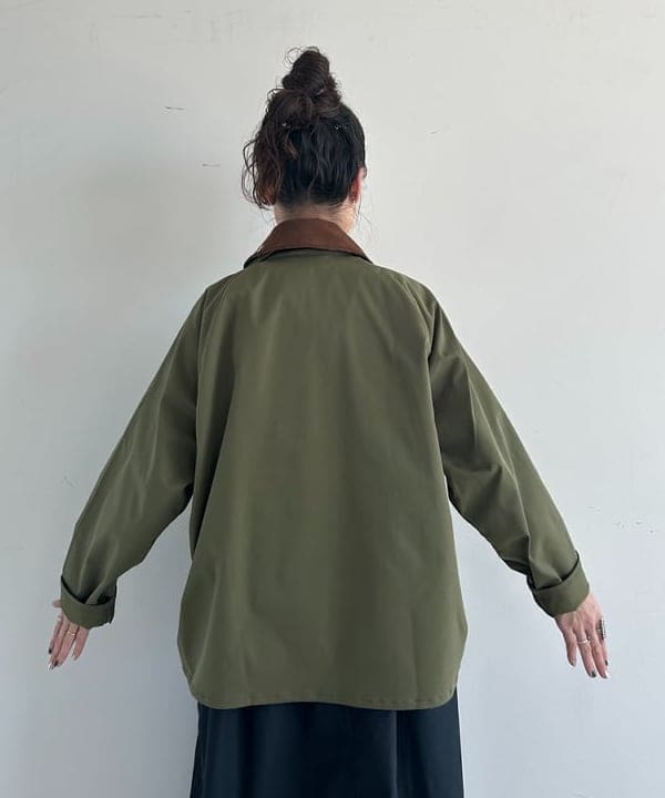 清水 彩乃さんの「BEAMS WOMEN｜【別注】BRIEFING / ヘルメット バッグ レオパード」を使ったコーディネート