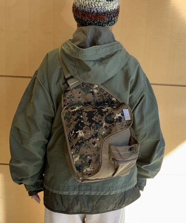 Hazukiさんの「BEAMS WOMEN｜XS BAGGAGE &times; BEAMS / 別注 BodyBag」を使ったコーディネート