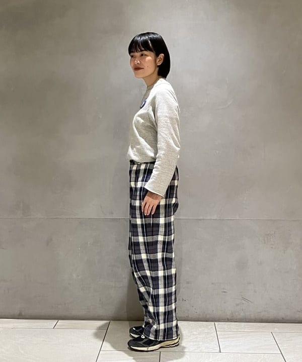 葵さんの「BEAMS WOMEN｜ブロード リブ クルーネック スウェット」を使ったコーディネート