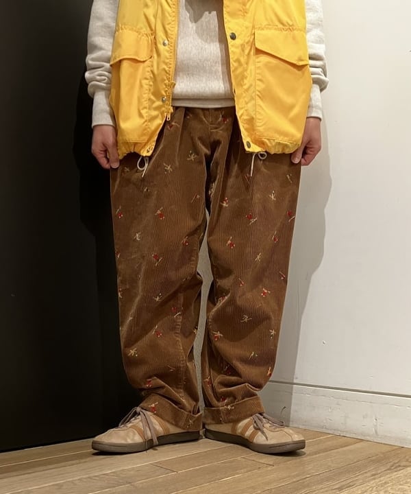 土田 達也さんの「BEAMS WOMEN｜INVERALLAN / Cable Rib Scarf」を使ったコーディネート