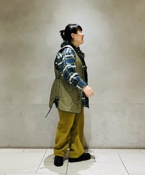 佐藤 歩さんの「BEAMS WOMEN｜GREGORY / 別注 VINTAGE HIP MATE NAVY」を使ったコーディネート