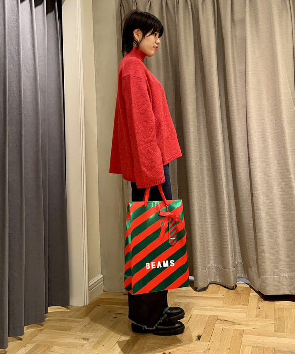 岡 妃呂美さんの「BEAMS WOMEN｜TATRAS / GIGI ダウンジャケット」を使ったコーディネート