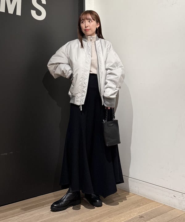 makita mikaさんの「BEAMS WOMEN｜GIANNI CHIARINI / CAMILLA レザートートバッグ」を使ったコーディネート