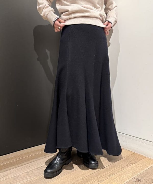 makita mikaさんの「BEAMS WOMEN｜GIANNI CHIARINI / CAMILLA レザートートバッグ」を使ったコーディネート