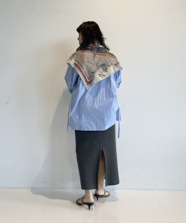 IZUMI MAYUMIさんの「BEAMS WOMEN｜AK+1 / ワイドカフス シャツ」を使ったコーディネート