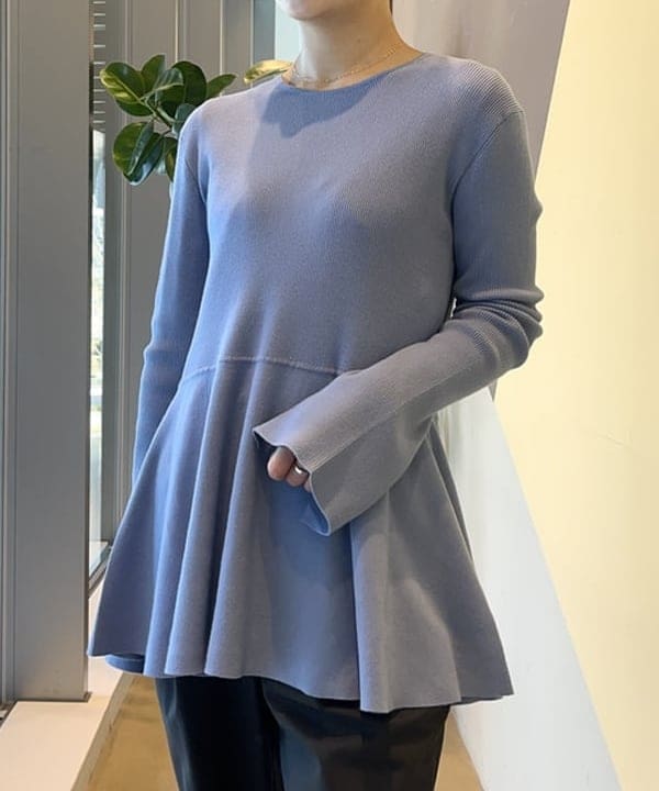 蒲原 捺美さんの「BEAMS WOMEN｜PUNTI. / WALTZ ハンドバッグ」を使ったコーディネート