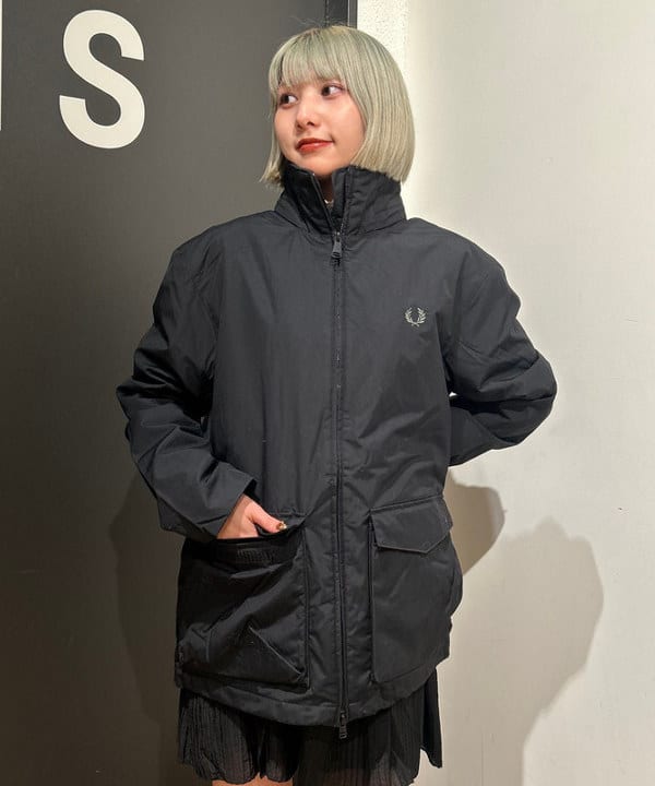 佐藤 亜美さんの「BEAMS WOMEN｜FRED PERRY / Patch Pocket Sports Jacket」を使ったコーディネート