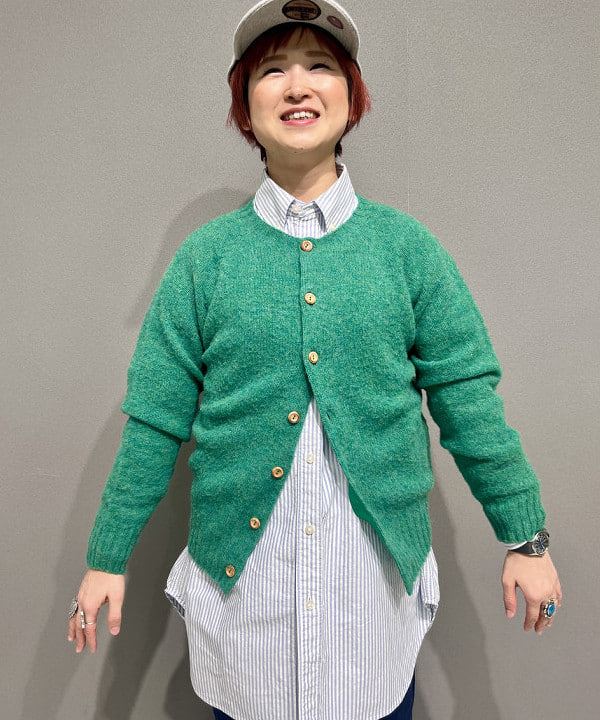 木村 梨香さんの「BEAMS WOMEN｜オックスフォード ストライプ ビッグボタンダウン シャツ」を使ったコーディネート