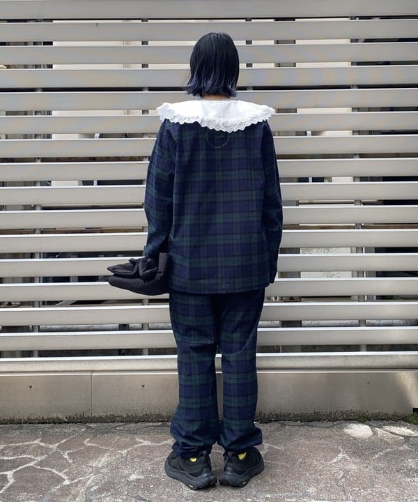 オカモト ミサキさんの「BEAMS WOMEN｜TORI-TO / 別注 デタッチカラー シャツ」を使ったコーディネート