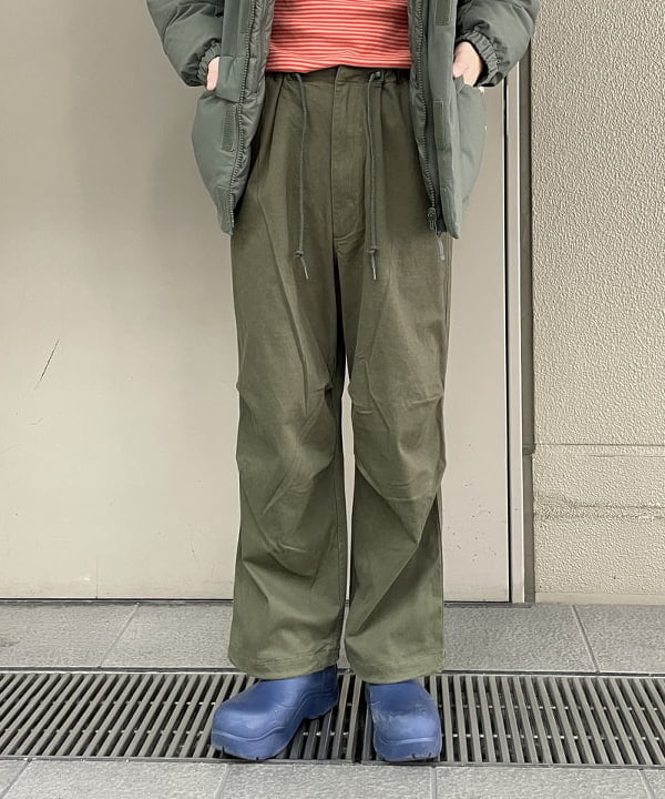 マツミヤさんの「BEAMS WOMEN｜ブラッシュ オーバーパンツ」を使ったコーディネート