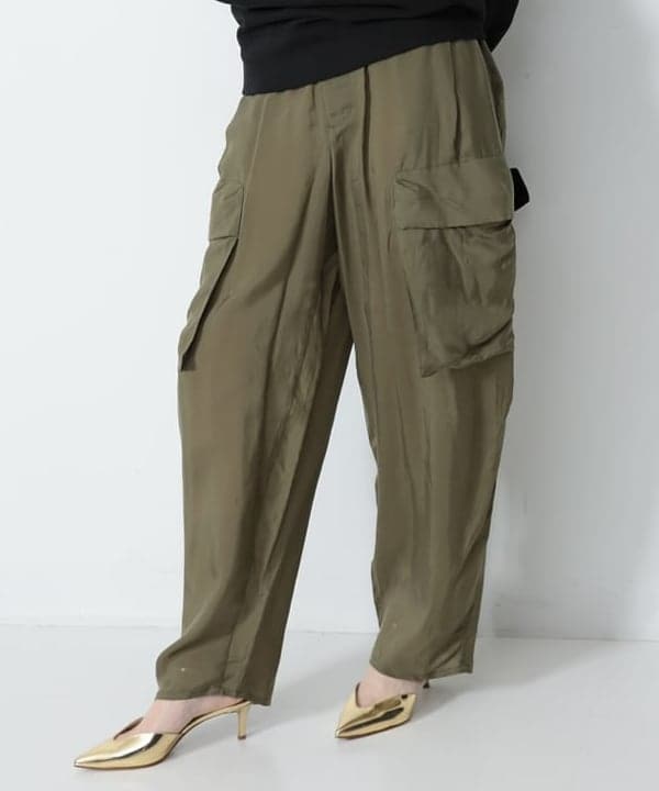 隈元 楓さんの「BEAMS WOMEN｜Les Petits Basics / Cafe & croissant フ―ディー 」を使ったコーディネート