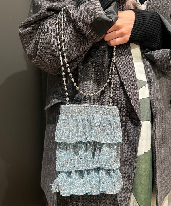 佐藤 亜美さんの「BEAMS WOMEN｜【別注】Casselini / キラキラ ポーチ」を使ったコーディネート