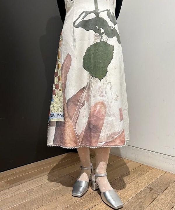 佐藤 亜美さんの「BEAMS WOMEN｜【別注】Casselini / キラキラ ポーチ」を使ったコーディネート