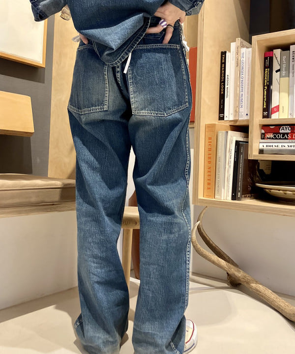 小原 もこさんの「BEAMS WOMEN｜【別注】BUZZ RICKSON’s / USED USARMY PANTS」を使ったコーディネート