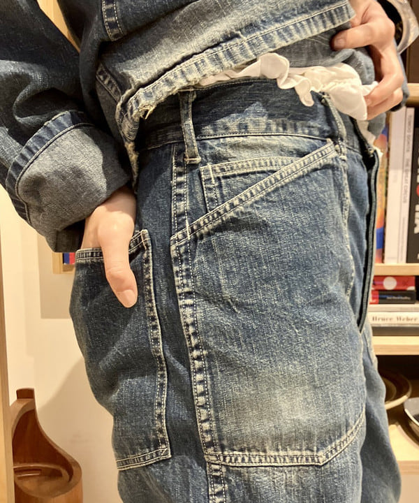 小原 もこさんの「BEAMS WOMEN｜【別注】BUZZ RICKSON’s / USED USARMY PANTS」を使ったコーディネート