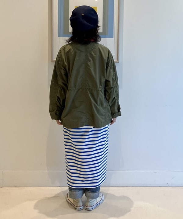 小原 もこさんの「BEAMS WOMEN｜ソリッド ミリタリー ブルゾン ノーカラー」を使ったコーディネート