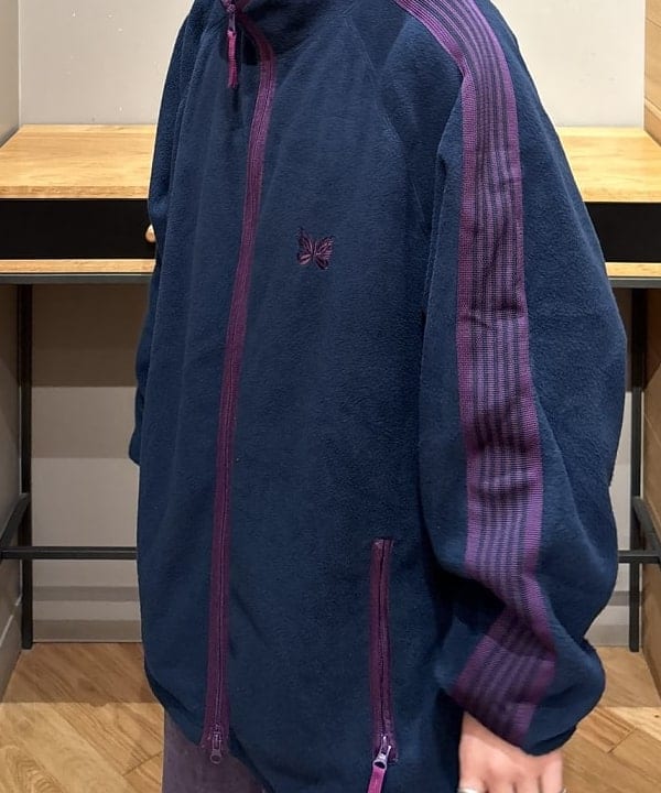三宅 康平さんの「BEAMS WOMEN｜フェード ワイド スウェット パンツ」を使ったコーディネート