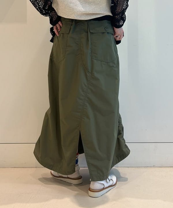 清水 彩乃さんの「BEAMS WOMEN｜【別注】BRIEFING / ヘルメット バッグ レオパード」を使ったコーディネート