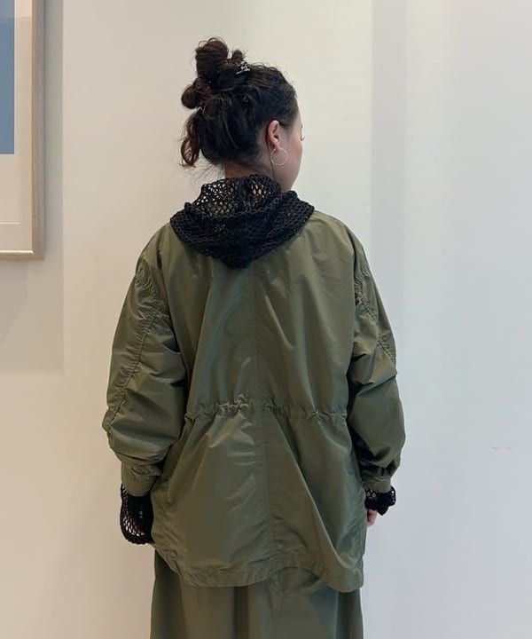 清水 彩乃さんの「BEAMS WOMEN｜【別注】BRIEFING / ヘルメット バッグ レオパード」を使ったコーディネート