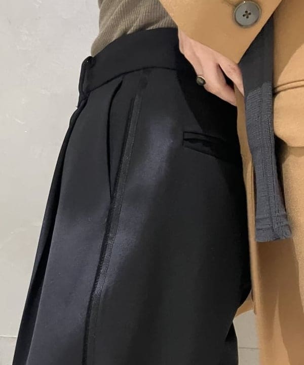 OSUMIさんの「BEAMS WOMEN｜リブ タートルネックニット」を使ったコーディネート