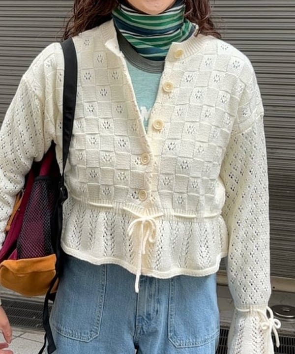 み　う　ちさんの「BEAMS WOMEN｜デニム シンチバック パンツ」を使ったコーディネート