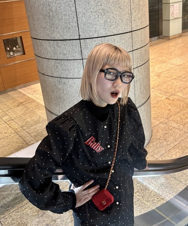 シミズ ネネさんの「BEAMS WOMEN｜sister jane / Waltz Ruffle Pants」を使ったコーディネート