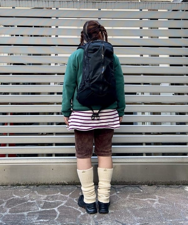 Kyooka Sayakaさんの「BEAMS WOMEN｜カット コーデュロイ バイカー ショーツ」を使ったコーディネート