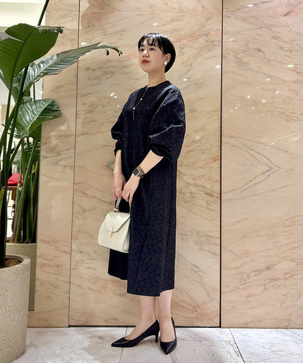 ゆうかさんの「BEAMS WOMEN｜フクレ織りジャカード パフスリーブ ドレス＊」を使ったコーディネート