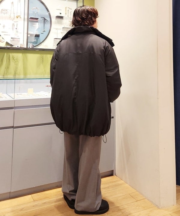 saori KATOさんの「BEAMS WOMEN｜ナカワタ ボリューム フード ブルゾン」を使ったコーディネート