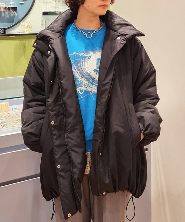 saori KATOさんの「BEAMS WOMEN｜ナカワタ ボリューム フード ブルゾン」を使ったコーディネート