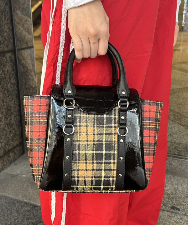 Sakiさんの「BEAMS WOMEN｜アンゴラ混 ビーニー」を使ったコーディネート